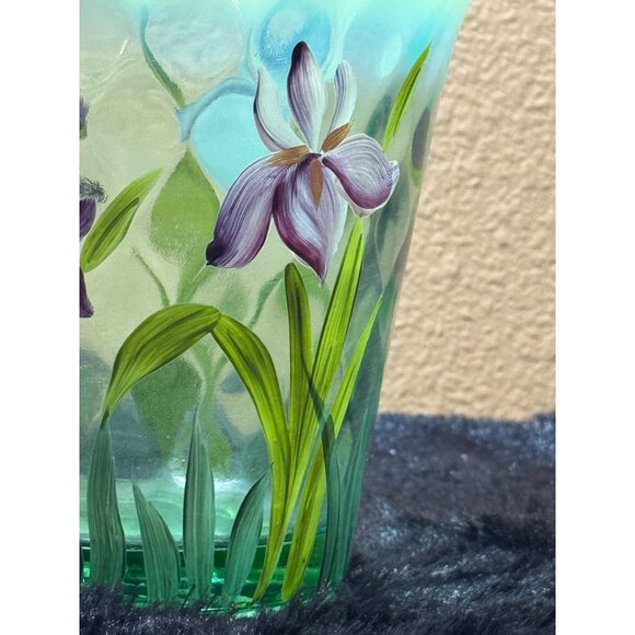 Vintage Fenton Designer Showcase Series Flip Vase  Artist Signed Purple Iris - Picture 3 of 9